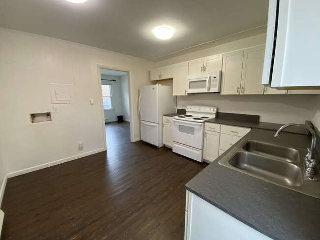 Kitchen - 421 Faucette Mill Rd.