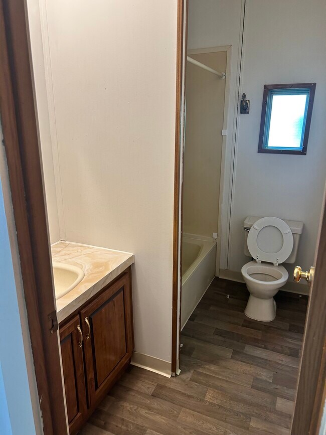 Building Photo - 3675 Alm Rd