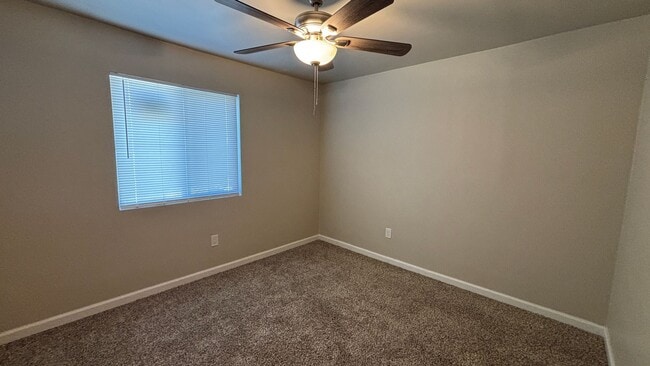 Building Photo - Desirable Two Bedroom, One Bathroom Home!