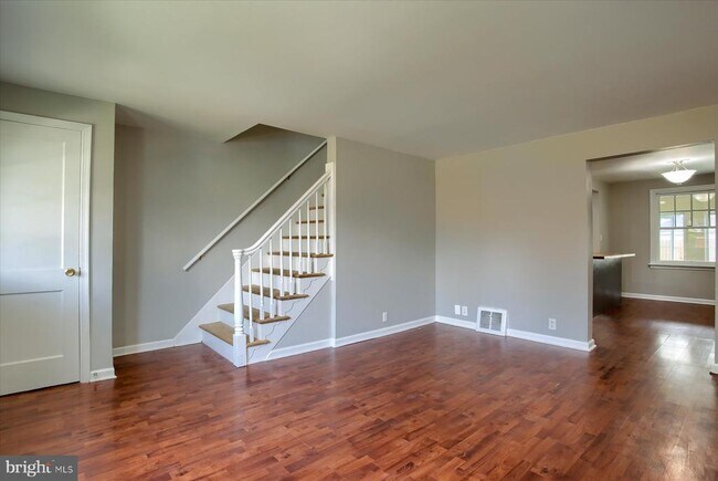 Building Photo - 3117 N 6th St