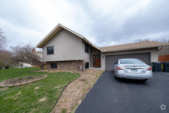 Building Photo - 1417 Raleigh Dr