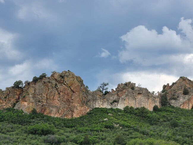 Building Photo - 4555 Sentinel Rock Terrace