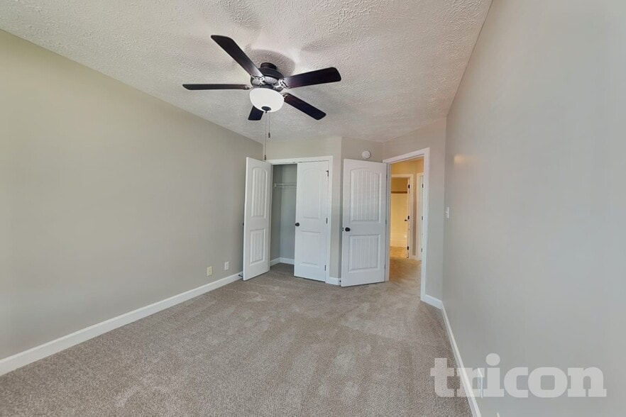 Building Photo - 3772 Windhaven Dr