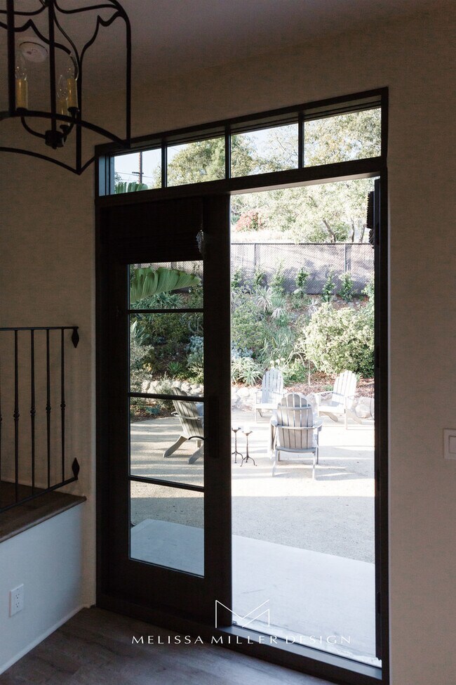 Building Photo - 433 APS