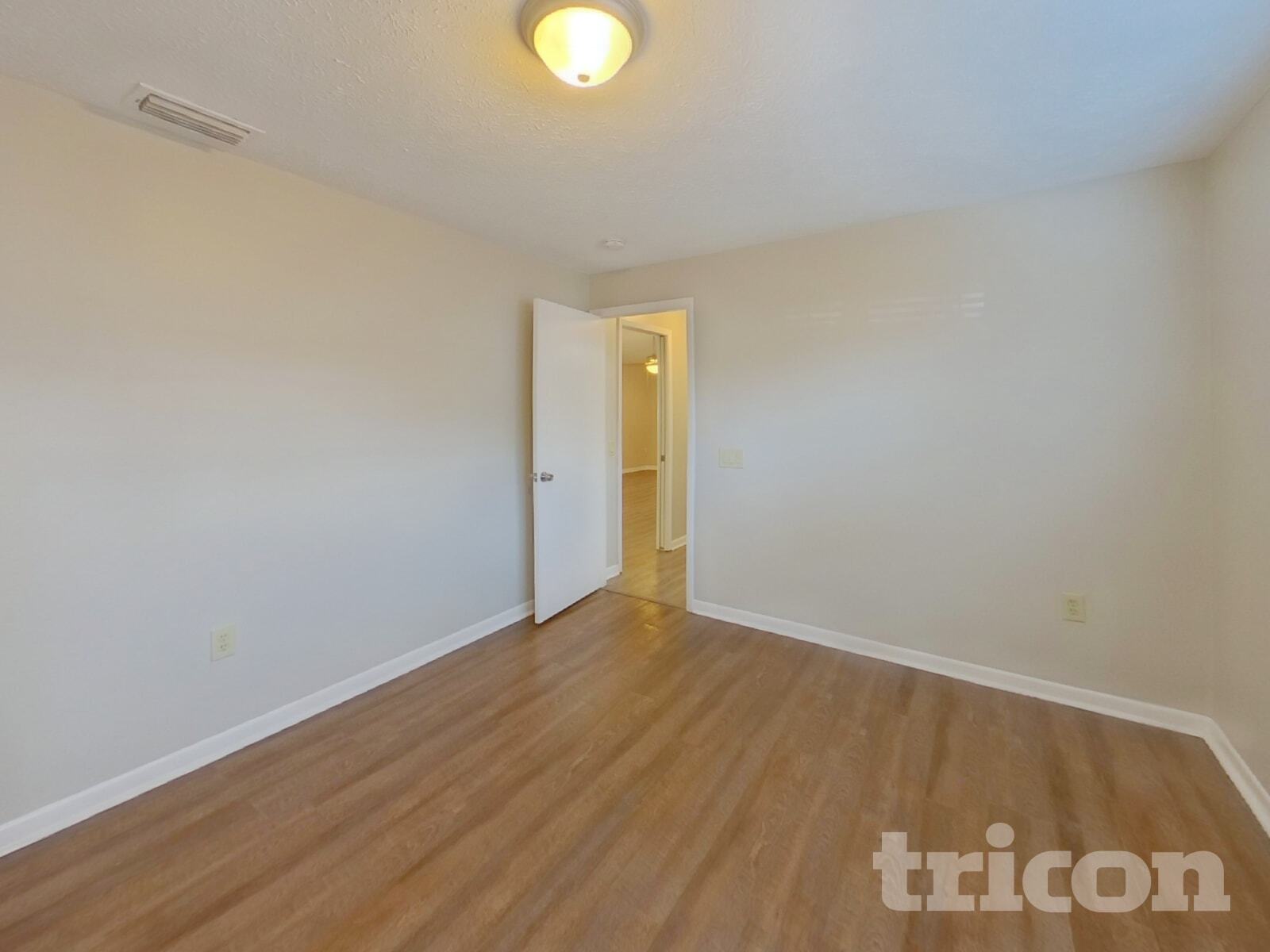 Building Photo - 1808 S Golfview Dr