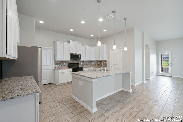 Building Photo - 2934 Daisy Meadow