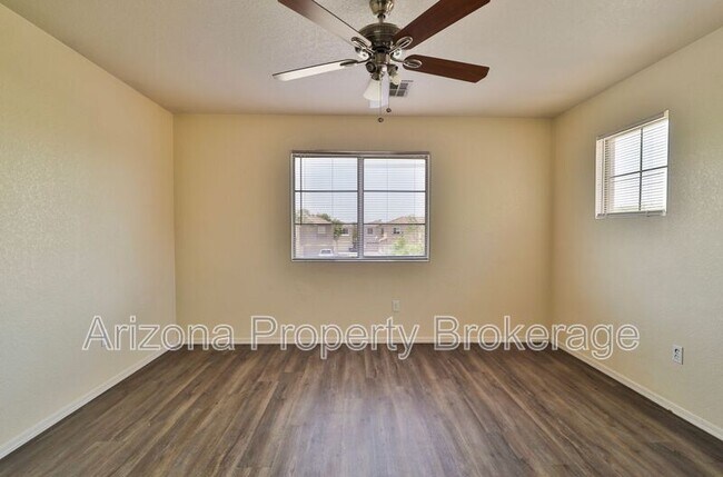 Building Photo - 1330 S Red Rock St