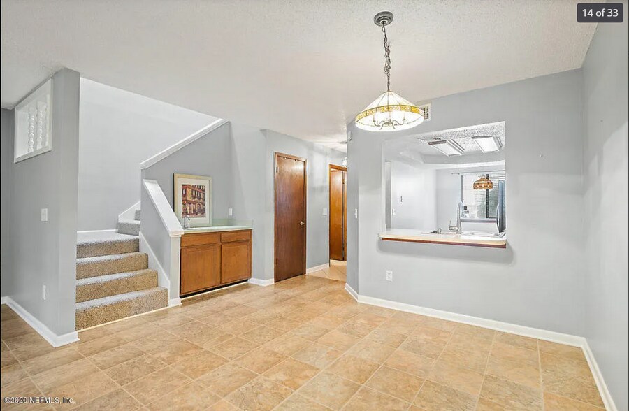 Building Photo - 11211 Windtree Dr