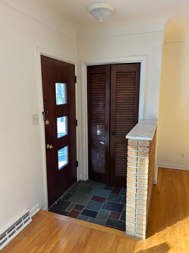 Building Photo - Lovely family home