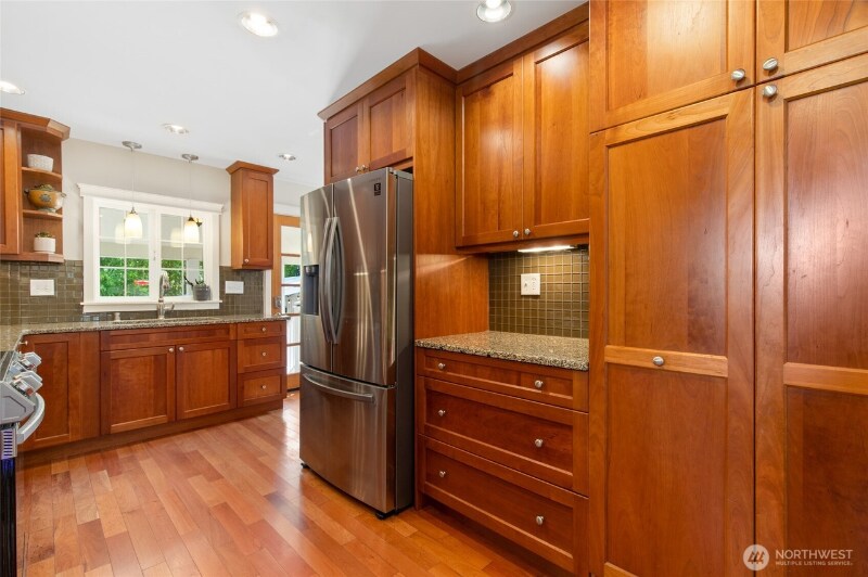 Building Photo - 1815 11th Ave