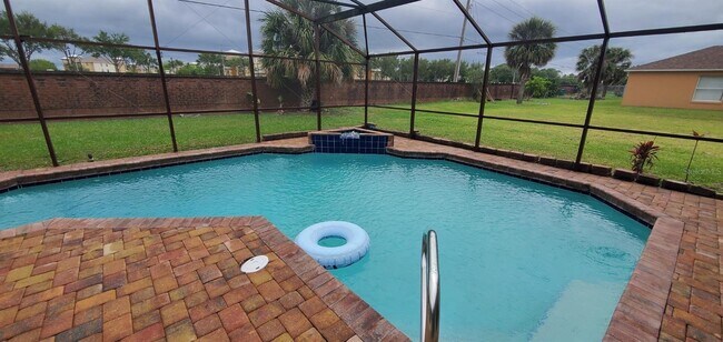 Building Photo - 780 Americana Ct