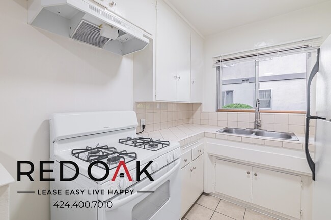 Building Photo - 1537 9th St