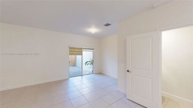 Building Photo - 12875 SW 243rd Terrace