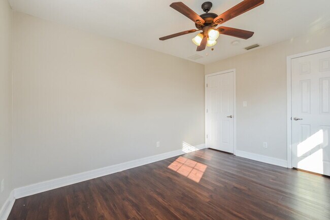 Building Photo - 811 Longleaf Pine Ct