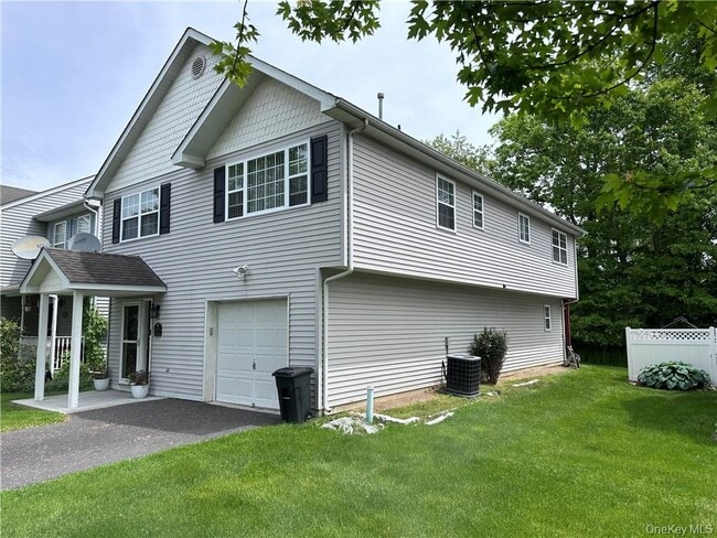 Building Photo - 372 Angelo Dr