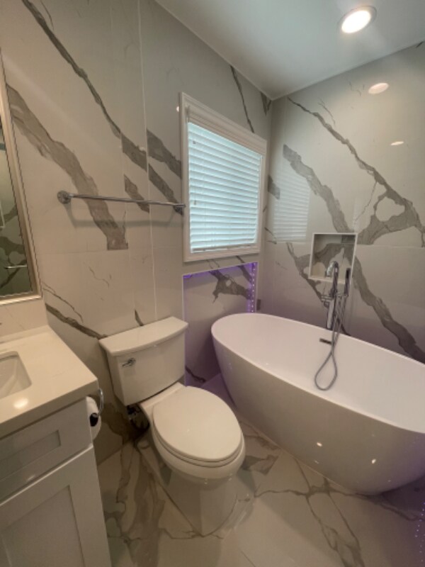 Building Photo - 1521 W Cerritos Ave