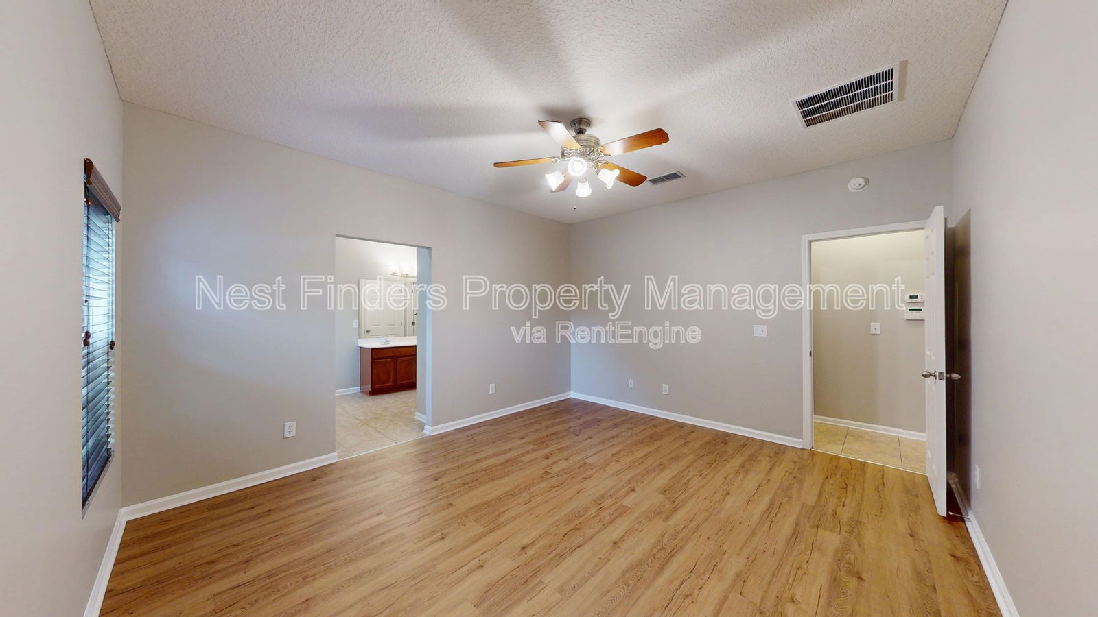 Building Photo - 105 N Aberdeenshire Dr