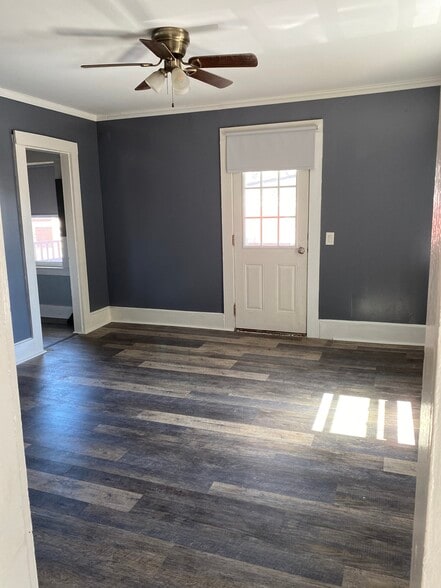 Building Photo - 50 W Bow St