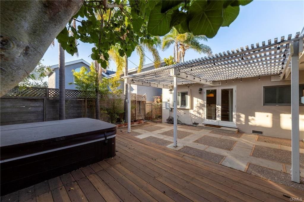 Building Photo - 1340 1st St