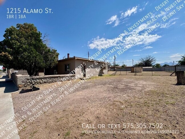 Building Photo - 1215 Alamo St