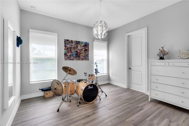 Building Photo - 5202 S Sterling Ranch Cir
