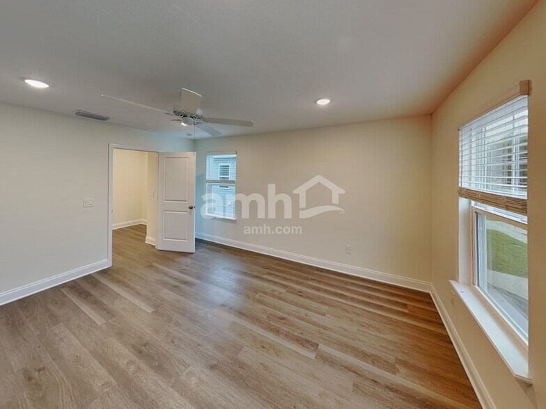 Building Photo - 5674 Dease Rd