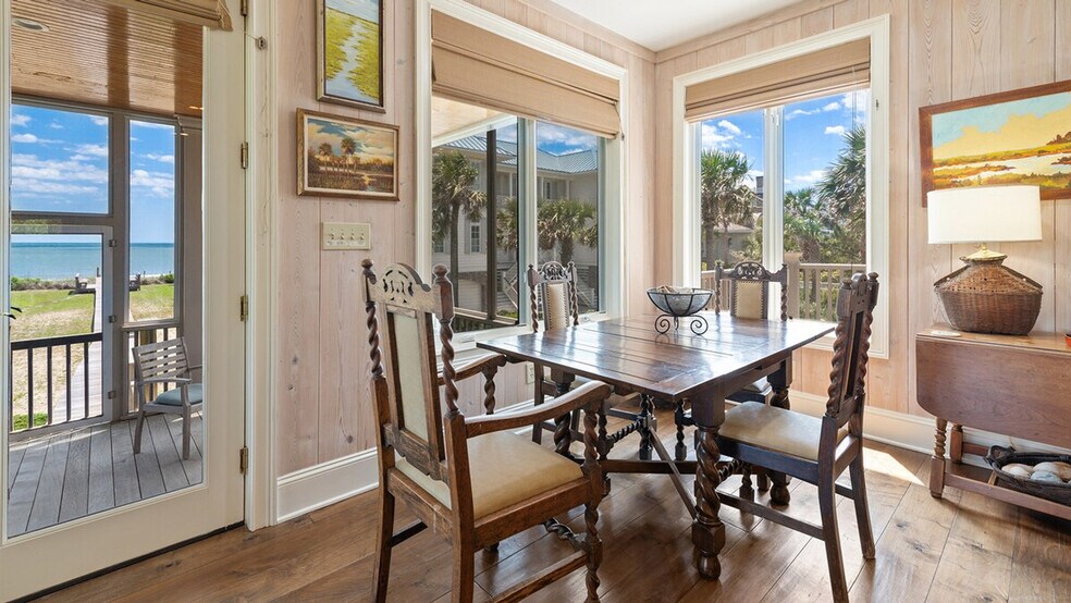 Building Photo - 321 Pioneer Loop