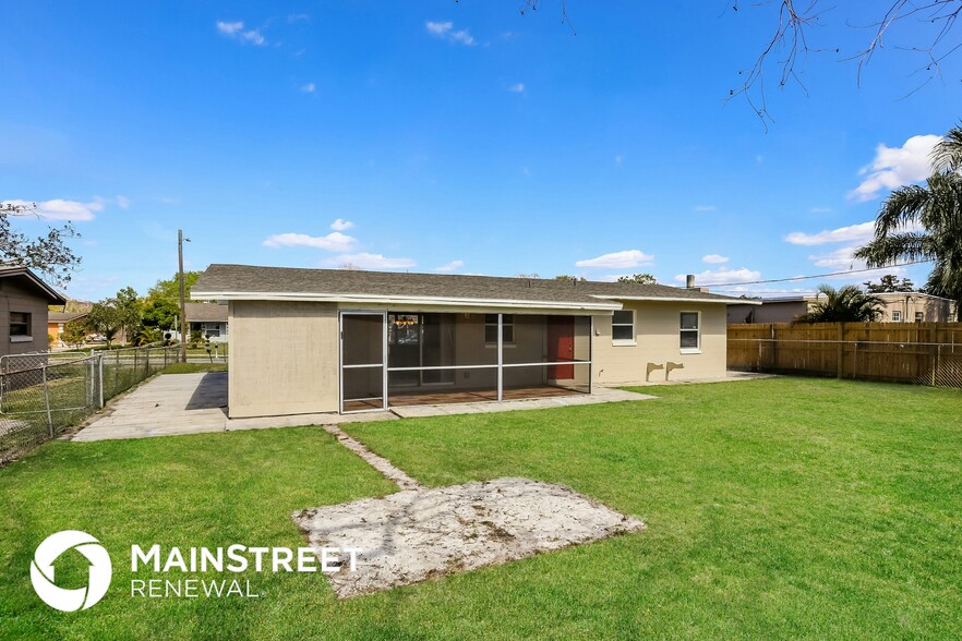 Building Photo - 4424 Edgebrook Dr