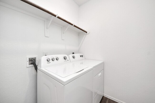 Building Photo - 26631 Castiel Dr