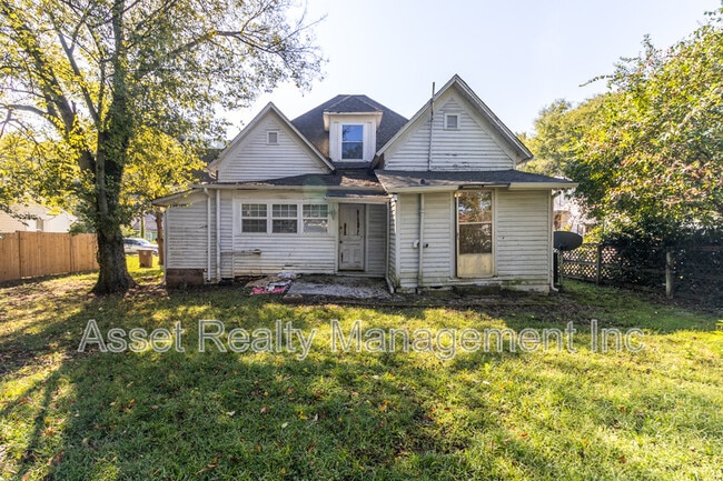 Building Photo - 221 Hawthorne Ave