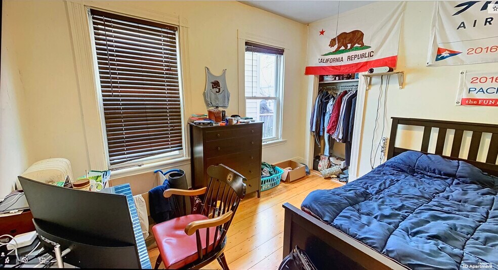 Building Photo - 378 Washington St