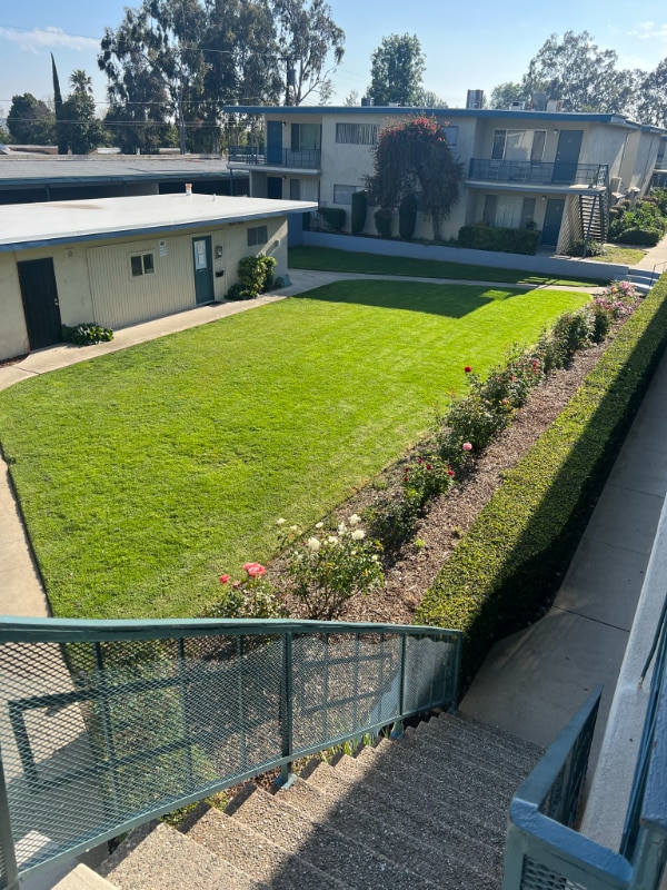 Building Photo - 750 W Bonita Ave