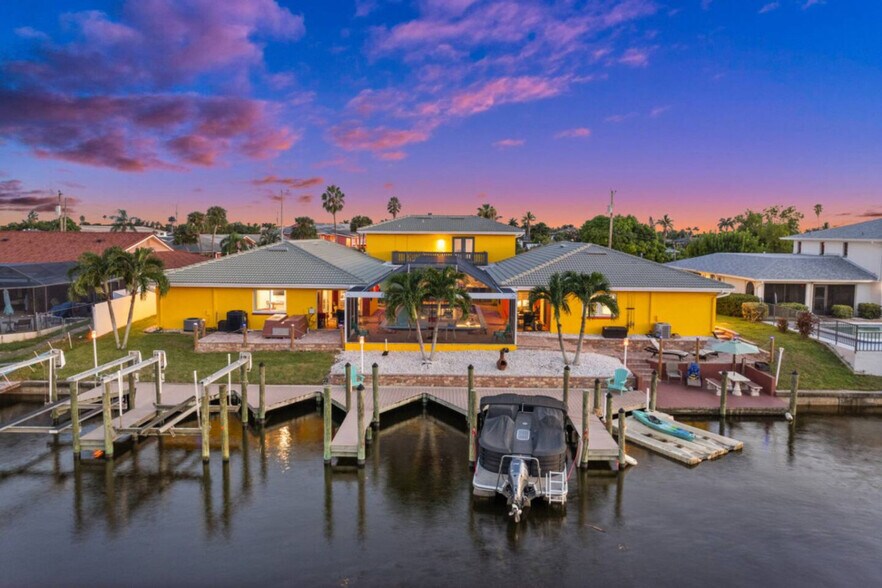 Building Photo - 1019 SE 40th St