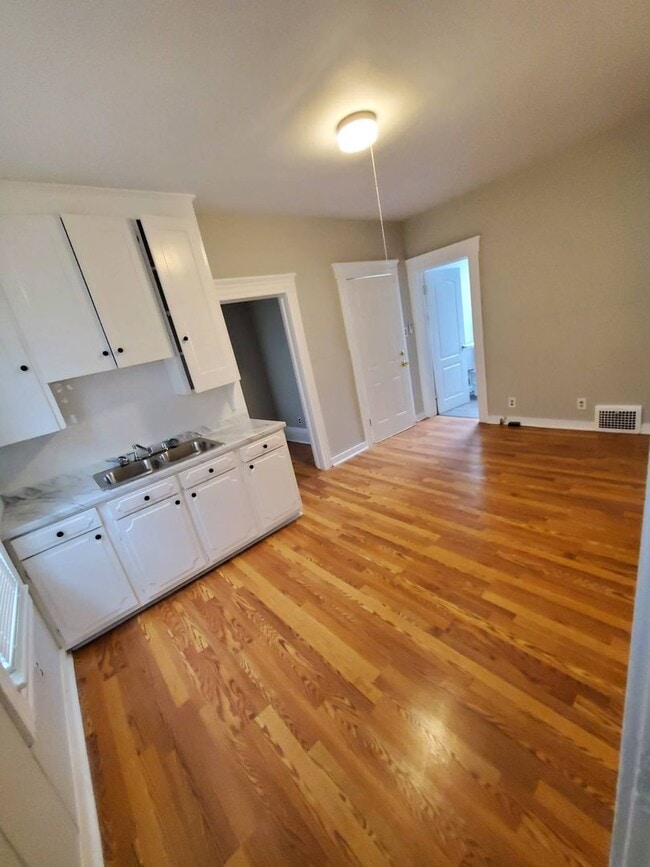 Building Photo - A Place You’ll Love to Call Home – Gorgeous 3-Bedroom Property!