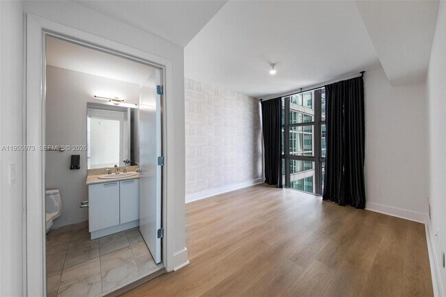 Building Photo - 3131 NE 188th St