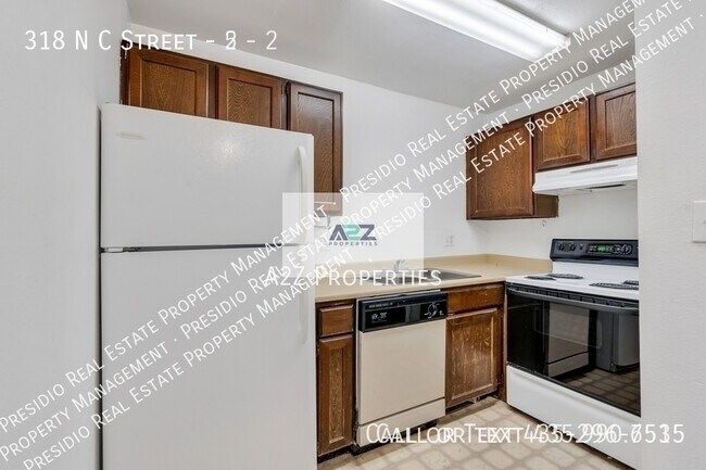 Building Photo - 318 N Center St