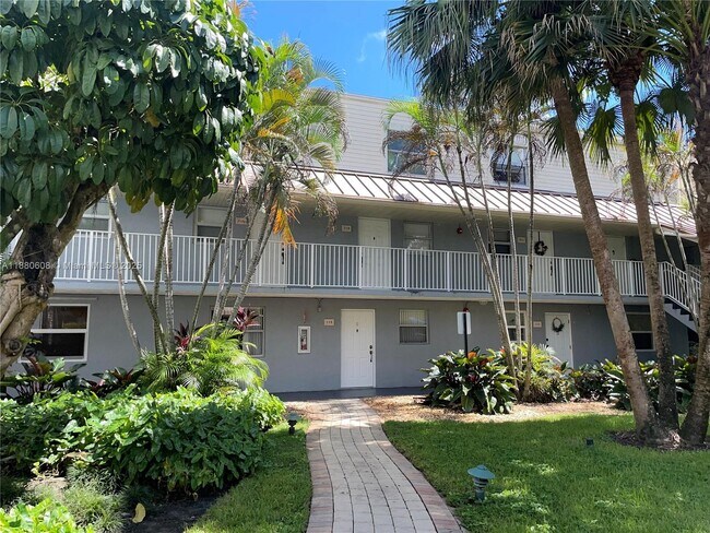 Primary Photo - 4600 SW 67th Ave