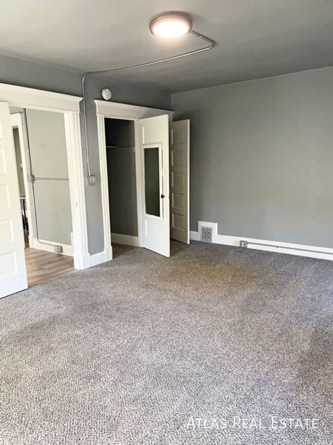 Building Photo - 17 N 13th St