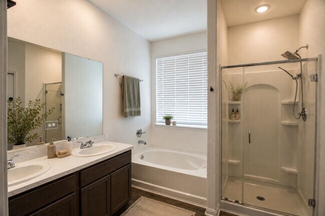 Building Photo - 14706 Pinion Ct