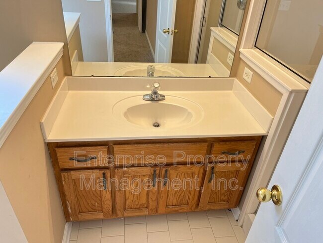 Building Photo - 9221 Lazzini Cove