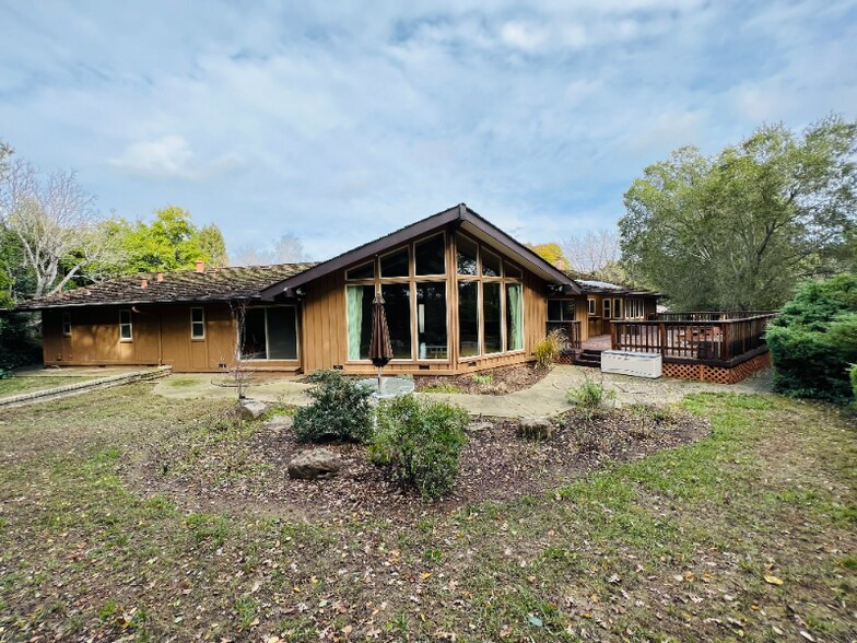 Building Photo - 7757 Country Ln