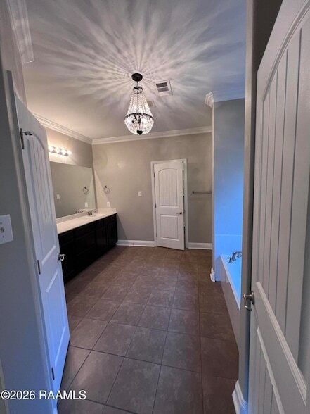 Building Photo - 100 Cautillion Dr