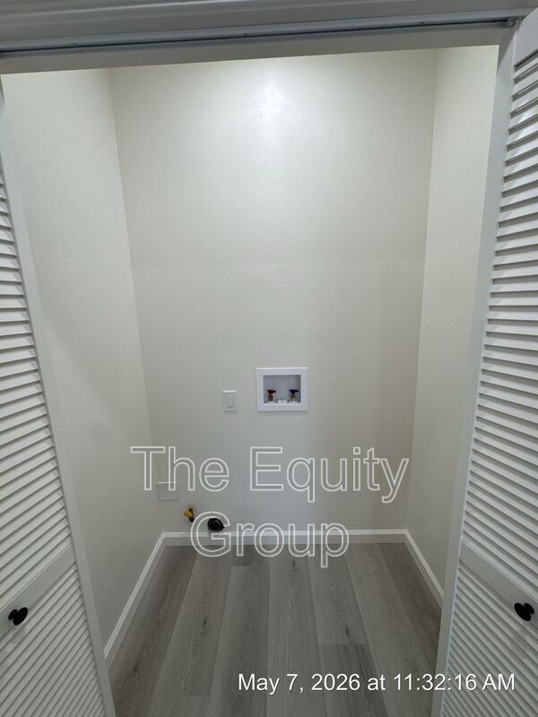 Building Photo - 30566 Ivy Rd