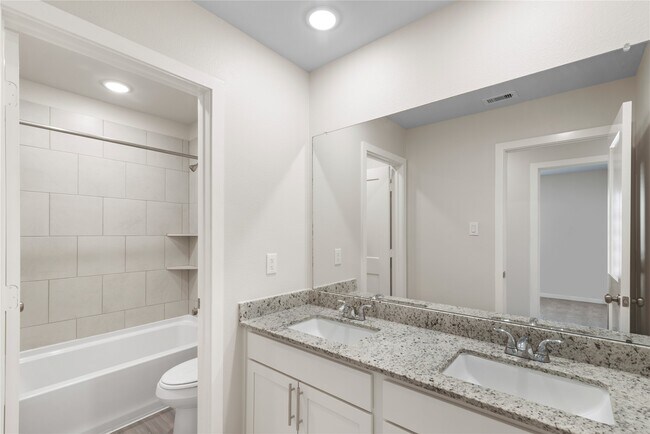 Building Photo - 5811 Quest Valley Dr