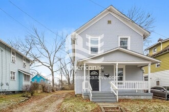 Building Photo - 902 Bye St