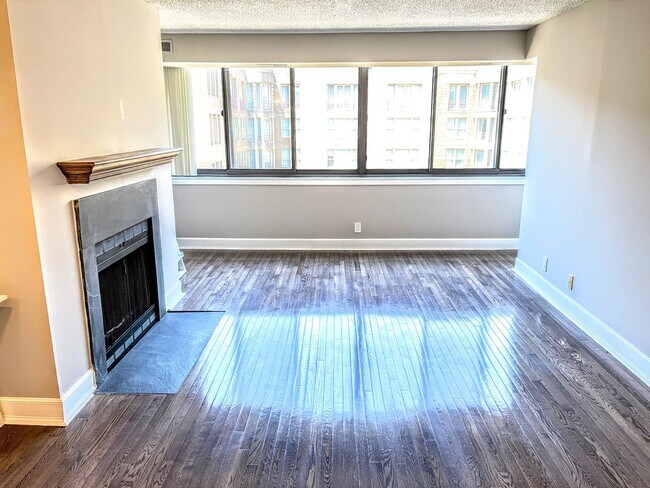 Building Photo - 1140 23rd St NW