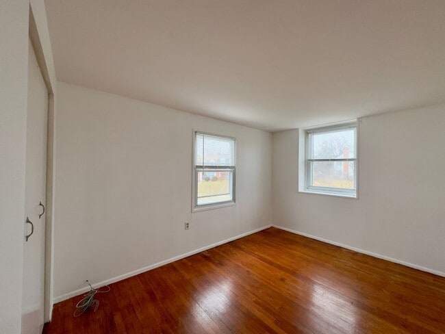 Building Photo - Charming 3 Bed/1.5Bath in Parkville, MD!