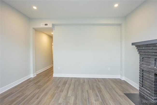 Building Photo - 1008 Elmwood Ave