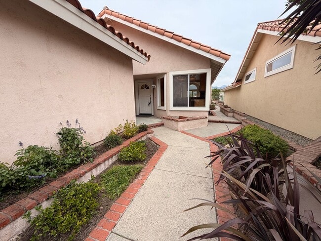 Building Photo - Spacious 2 Bed, 2 Bath House in Prestigious Coto de Caza For Rent!