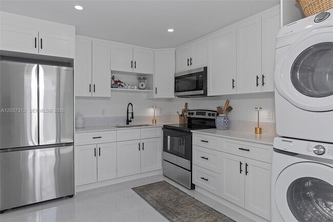 Building Photo - 1473 NE 30th Ct